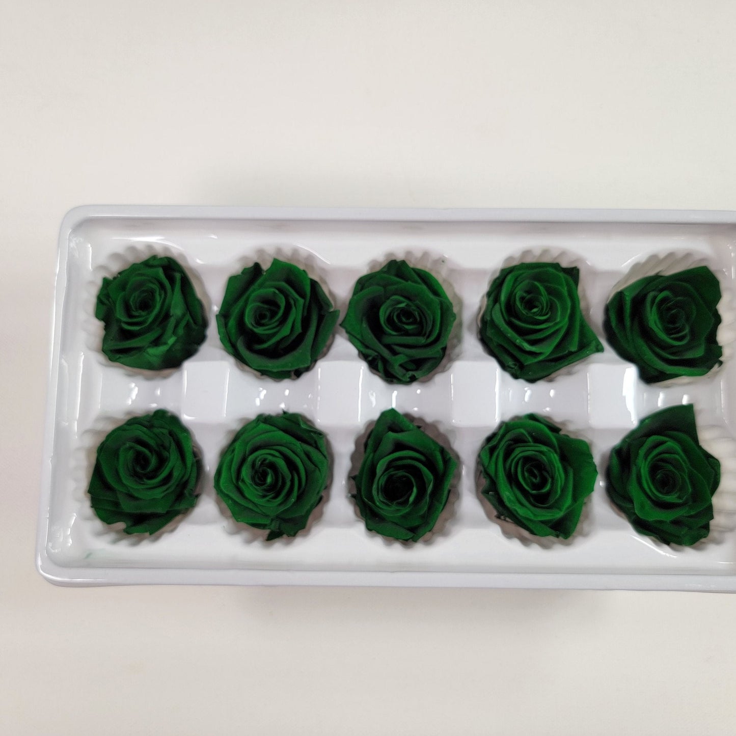 10 Dark Green Preserved Roses: DIY Floral Arrangements
